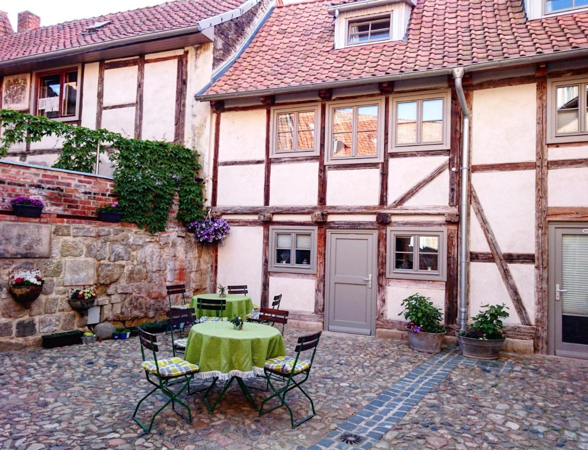 Hotel Garni Tilia Quedlinburg Kültér fotó